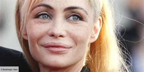 emmanuelle béart nue|Emmanuelle Béart, nue dans Elle, revient sur la célèbre Une